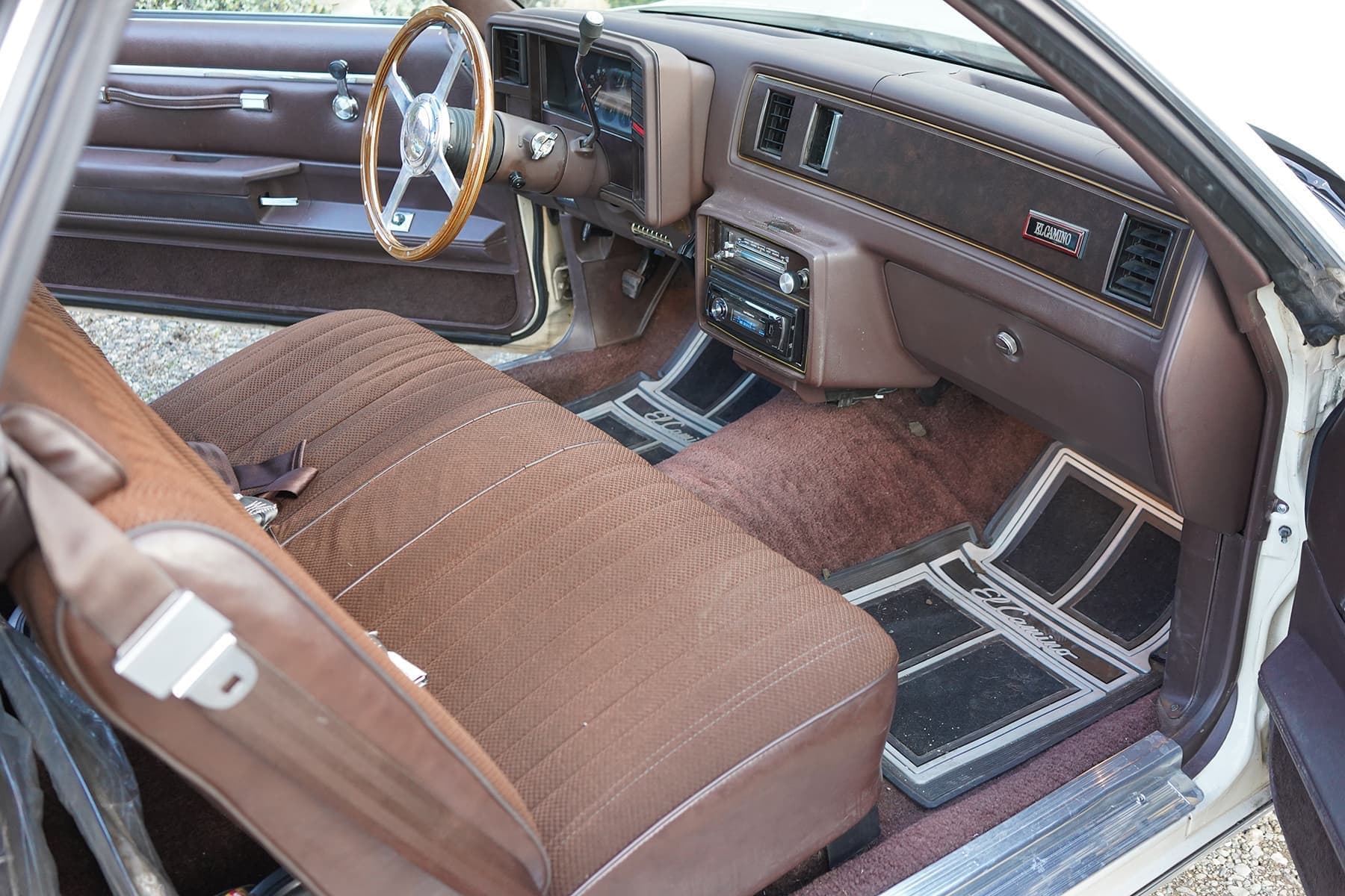 83_elcamino_09.jpg