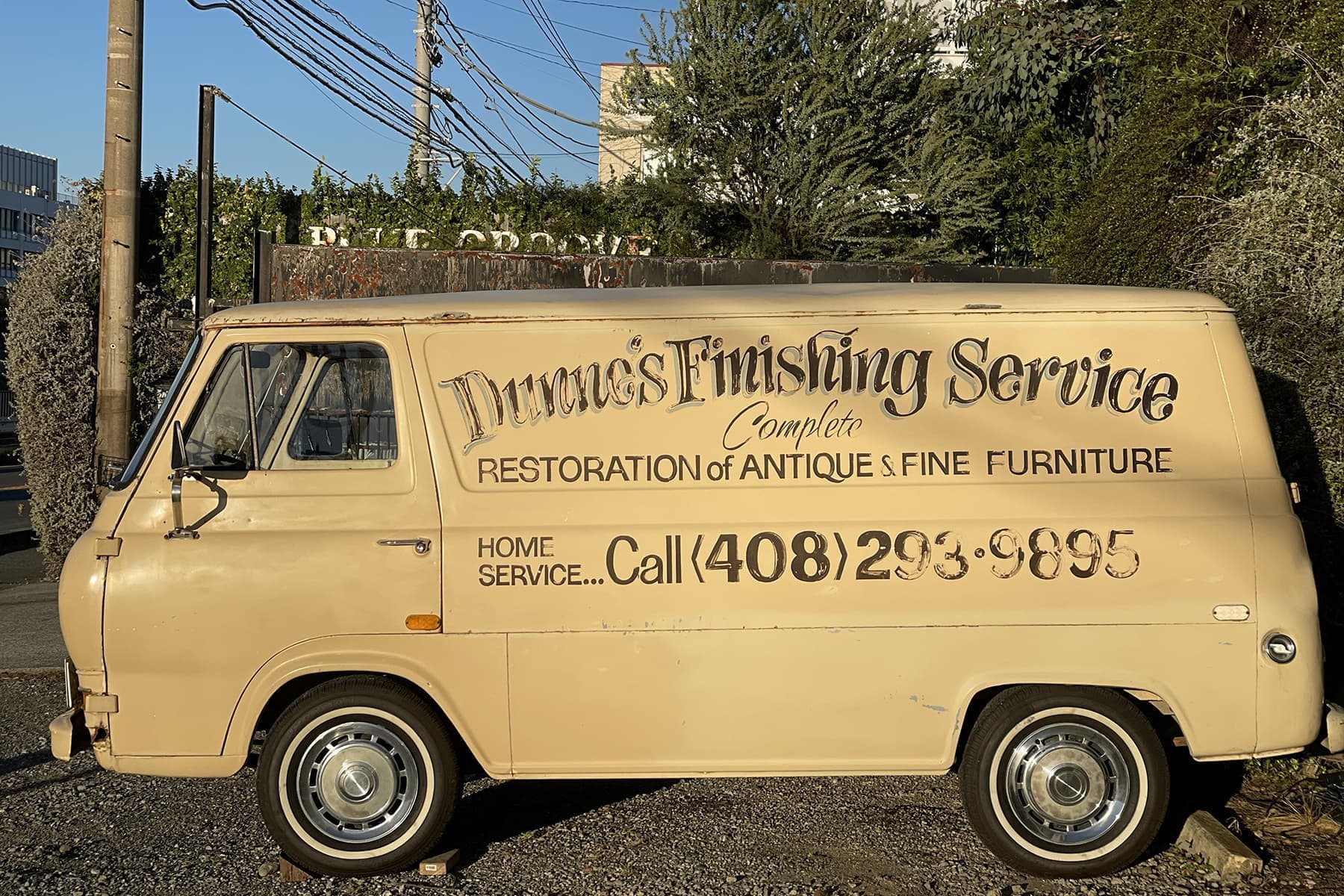 ford_econoline_03.jpg